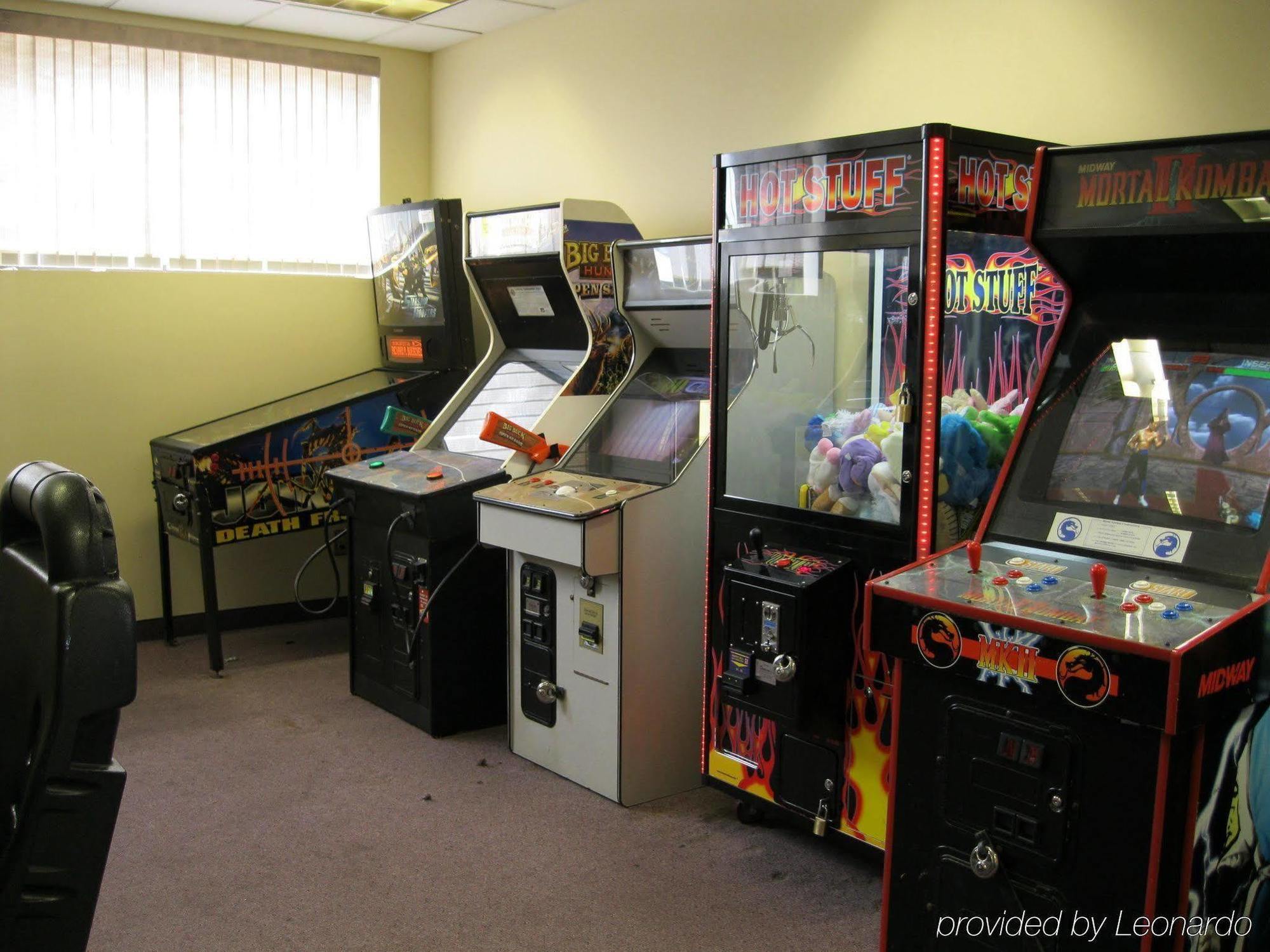 Eau Claire Games and Arcade